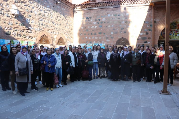 Sarıgöllü Kadınlar Manisa’yı Adım Adım Gezdi