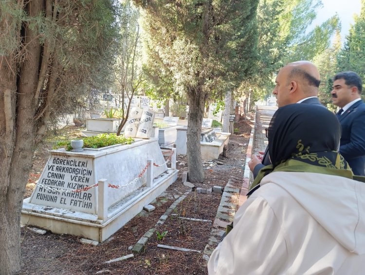 Milli Eğitim Müdürü Mükremin KARASU Öğretmenler Günü öncesinde, vefat eden öğretmenlerin aileleri ile buluştu.