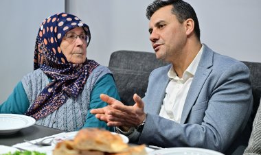 Başkan Zeyrek, Şehit Ailesinin İftar Sofrasına Konuk Oldu