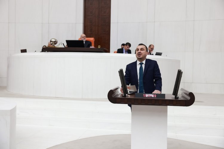 CHP’Lİ BAŞEVİRGEN: “EMEKLİNİN YILLARCA DÖKTÜĞÜ ALIN TERİ, ANCAK BİR YARIM ALTIN EDİYOR”