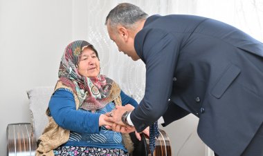 Büyükşehir’den şehit annelerine Anneler Günü ziyareti