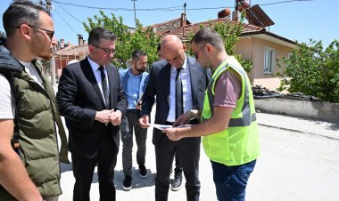 Demirci’de altyapı seferberliği sürüyor