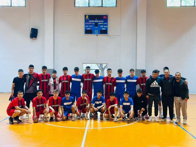 19 Mayıs Atatürk’ü Anma Gençlik ve Spor Bayramı Etkinlikleri Kapsamında Genç erkekler futsal müsabakaları