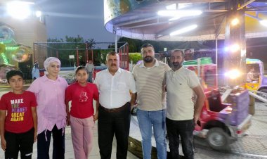 Şehit Emaneti Tebessüm Ederse, Vatan Işıldar