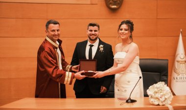 BAŞKAN EKREM KAYSERİLİ İLK NİKAHINI KIYDI
