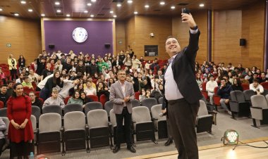 Manisa, “Öğrenci Dostu Şehirler” Sıralamasında Türkiye Üçüncüsü Oldu