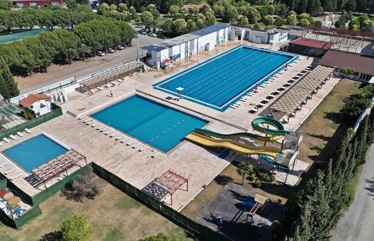 AKHİSAR BELEDİYESİ OLİMPİK YÜZME HAVUZU VE SPOR KOMPLEKSİ YENİ SEZONA KAPILARINI AÇIYOR