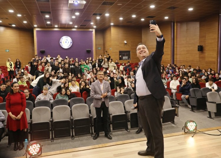 Manisa, “Öğrenci Dostu Şehirler” Sıralamasında Türkiye Üçüncüsü Oldu