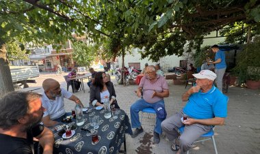 İYİ Parti Şehzadeler İlçe Başkanlığı mahalle ziyaretleri kapsamında bu hafta Hacıhaliller mahallesini ziyaret etti.