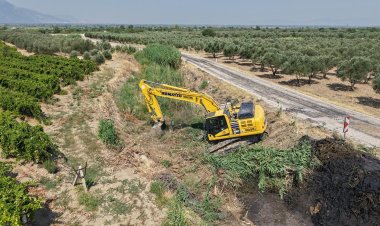 Gümülceli’de Dere Temizliğiyle Yangın Ve Taşkın Riskine Karşı Önlem