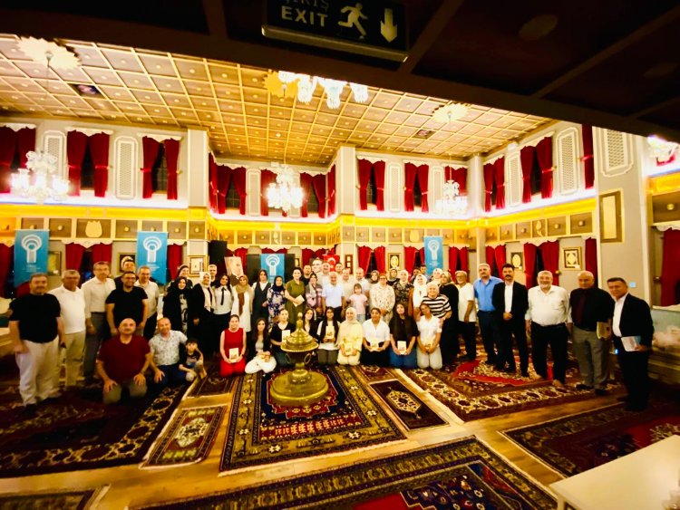 İrfan Meclisi’nde Anlamlı Buluşma: “Saruhanlı Uç Beyi Yazarlık Mektebi” Edebiyatseverlerle Buluştu