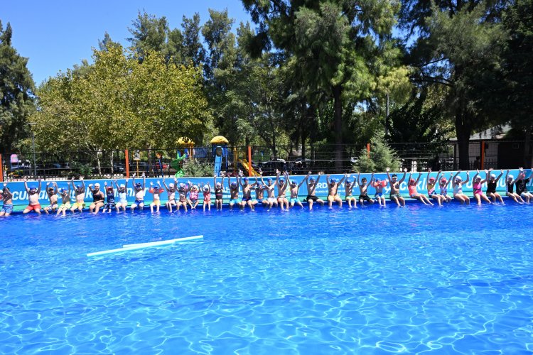 Büyükşehir’in Havuzları Çocuklarla Buluşuyor