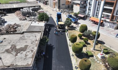 Büyükşehir’den Ahmetli’ye Sıcak Asfalt Çalışması