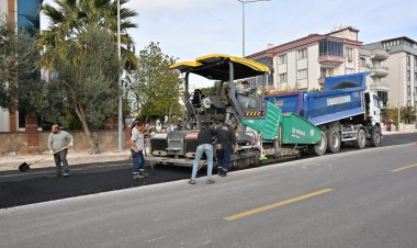 Akhisar’da Yolların Konforu Artıyor