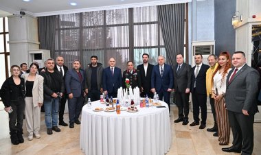 Manisalı Hemşehrilerimiz Geleneksel Bayramlaşma Töreninde Bir Araya Geldi