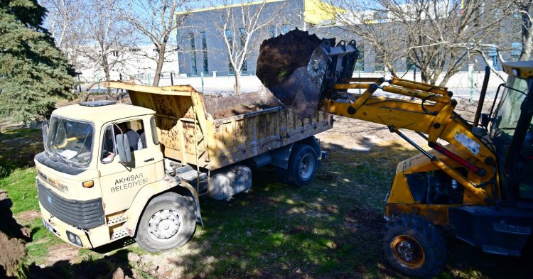 GENÇLİK KÜTÜPHANESİNİN YAPIMINA BAŞLANDI