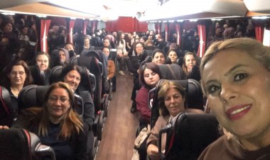 Akhisar Belediye Başkanı Ekrem Kayserili’nin büyük katkılarıyla düzenlenen organizasyon kapsamında, Akhisar Zeytinliova mahallemizin kadınları Ankara’ya anlamlı bir ziyaret gerçekleştirmiştir.