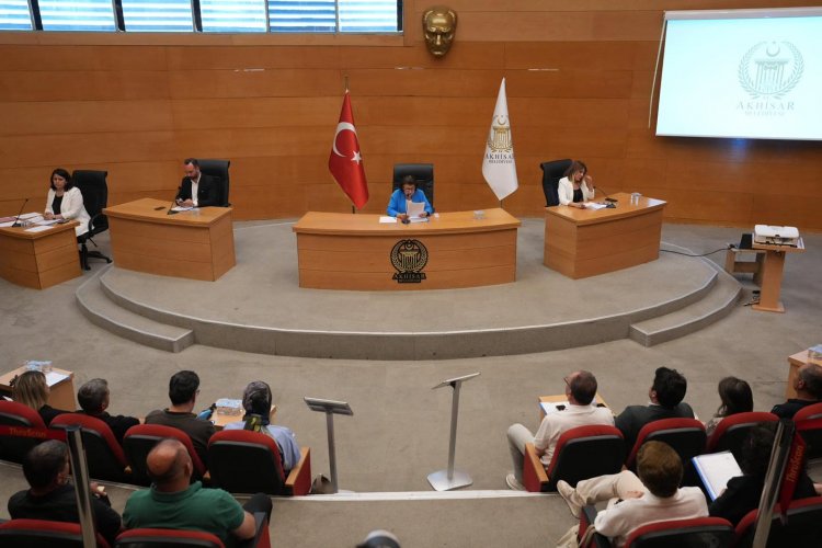 AKHİSAR BELEDİYESİ 2026 YILI MAYIS AYI OLAĞAN MECLİS TOPLANTISI YAPILDI