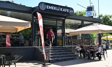 Emekli Kafe Kısa Sürede Gözde Mekan Oldu