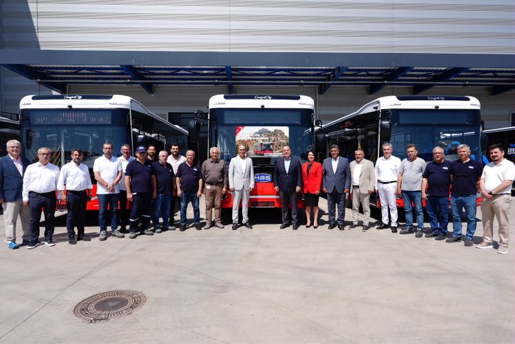 Manisa Büyükşehir, Toplu Ulaşım Filosunu 15 Yeni Otobüsle Güçlendiriyor