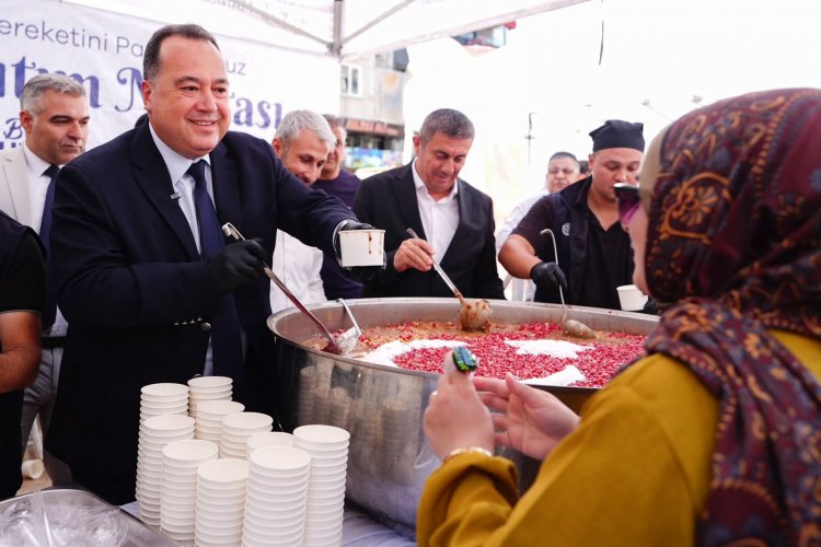 Manisa Büyükşehir’den Muharrem Ayında 20 Bin Kişiye Aşure İkramı