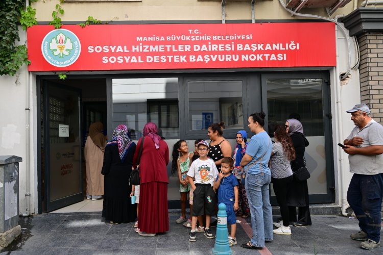 Manisa Şehir Kartı ile 10 Bin Öğrenciye 30 Milyon TL’lik Eğitim Desteği