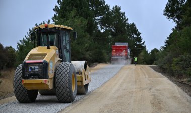Başkan Dutlulu, “Sorunları Birer Birer Çözüme Kavuşturuyoruz” Demirci Söğütçük’te 11 Kilometrelik Yol İçin Çalışma Başladı