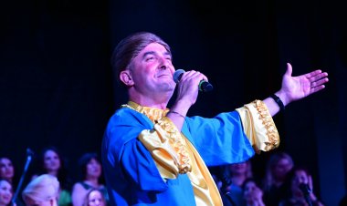 Zeki Müren’in Unutulmaz Şarkıları Manisa’da Yankılandı
