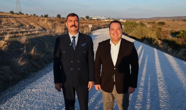 Başkan Dutlulu, Kula’da 30 Kilometrelik Yol Çalışmasını İnceledi